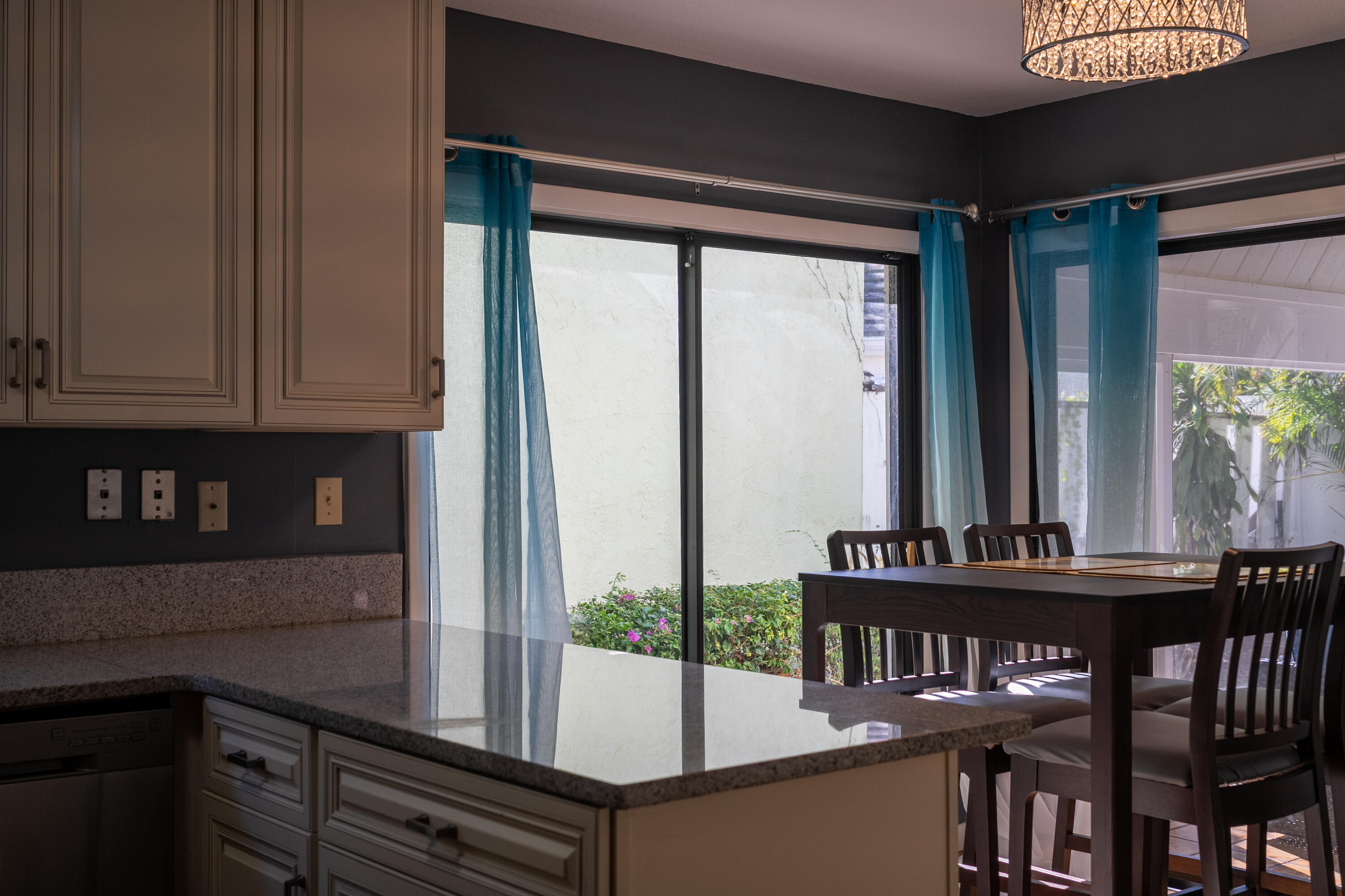 17031 Traverse Circle Jupiter, FL 33477 - Photo 33 of 36 traverseCirclegmiiHDRshoots_adjusted-95