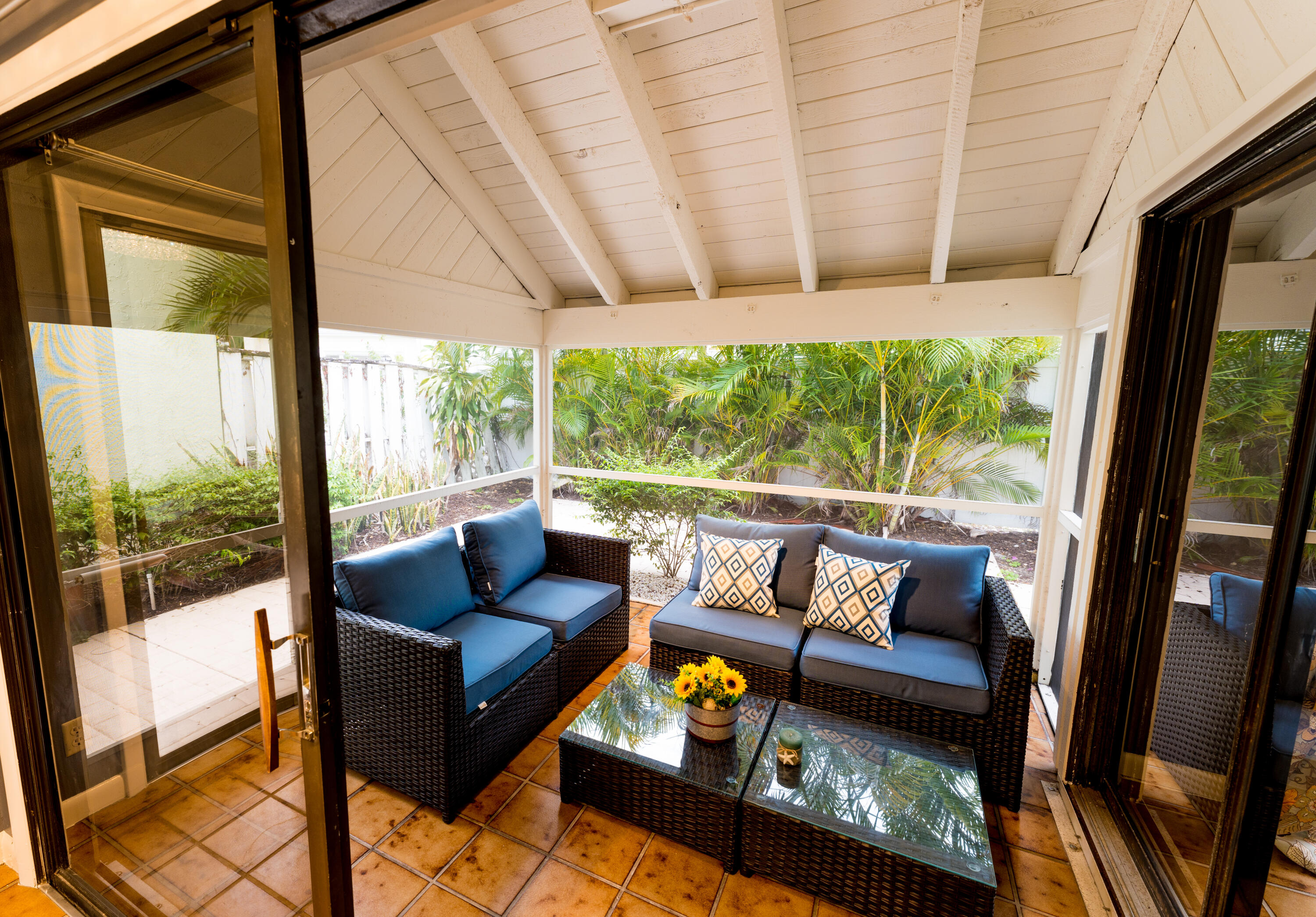 17031 Traverse Circle Jupiter, FL 33477 - Photo 9 of 36 20220918-MNF04241