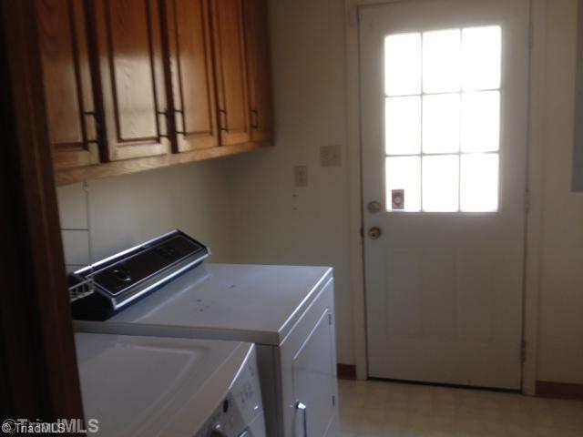 1872 Shiptontown Road Lexington, NC 27292 - Photo 9 of 9 Laundry Room.