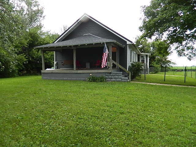 3687 Tabor Road Clinton, IL 61727 - Photo 2 of 23
