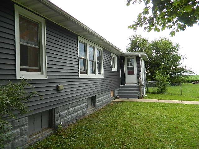 3687 Tabor Road Clinton, IL 61727 - Photo 10 of 23