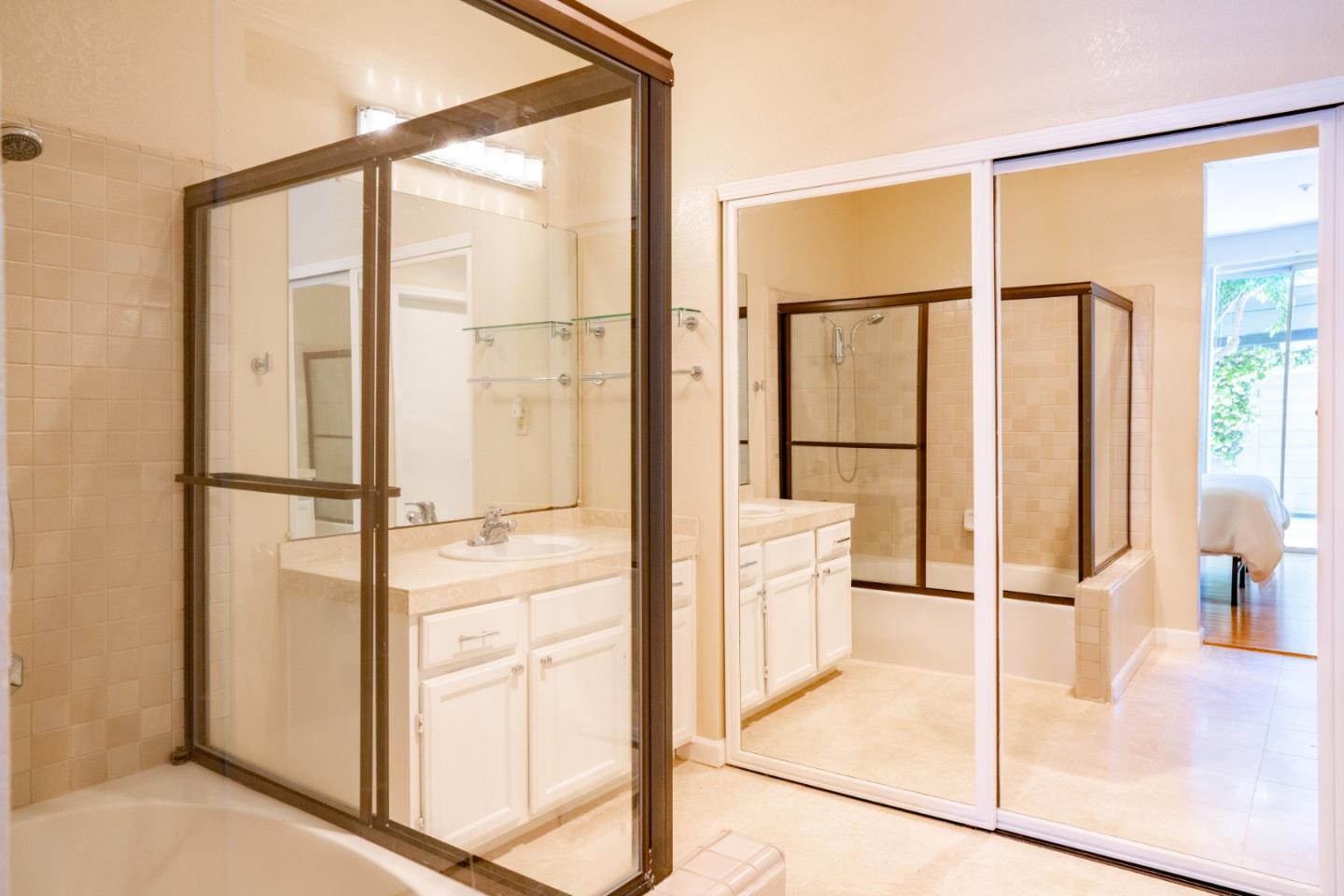 413 Cork Harbour Circle, Unit E Redwood City, CA 94065 - Photo 15 of 23