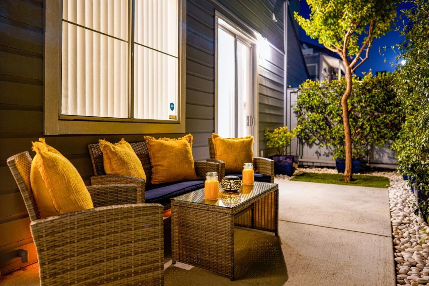 413 Cork Harbour Circle, Unit E Redwood City, CA 94065 - Photo 21 of 23 a view of swimming pool with outdoor seating and plants