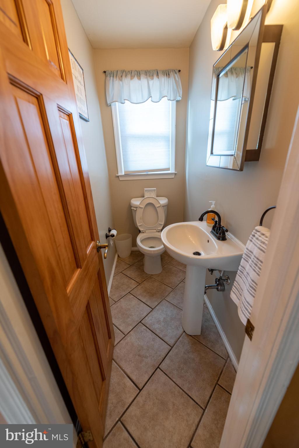 905 Hilltop Road Cinnaminson, NJ 08077 - Photo 7 of 23 Gallery Image 7
