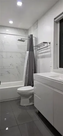$3,200 | 6995 Northwest 173rd Drive, Unit 2105, Hialeah, FL 33015