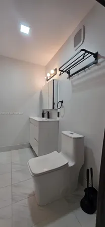 $3,200 | 6995 Northwest 173rd Drive, Unit 2105, Hialeah, FL 33015