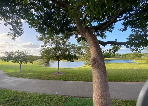 $3,200 | 6995 Northwest 173rd Drive, Unit 2105, Hialeah, FL 33015