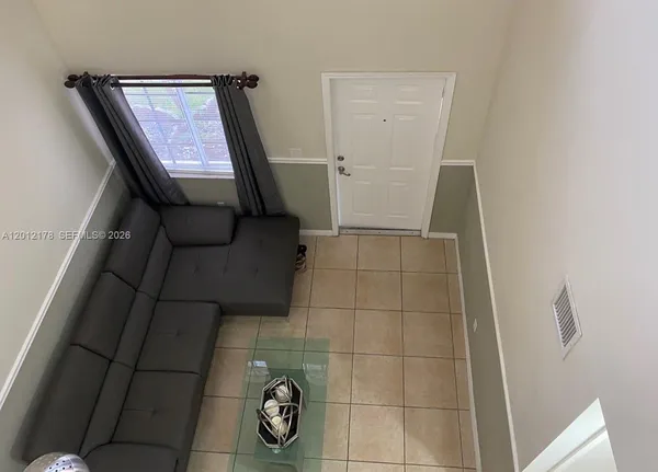 $3,200 | 6995 Northwest 173rd Drive, Unit 2105, Hialeah, FL 33015