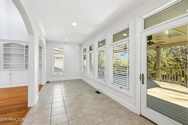 $939,900 | 1062 Water Pl Way, Knoxville, TN 37922