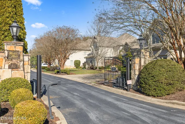 $939,900 | 1062 Water Pl Way, Knoxville, TN 37922