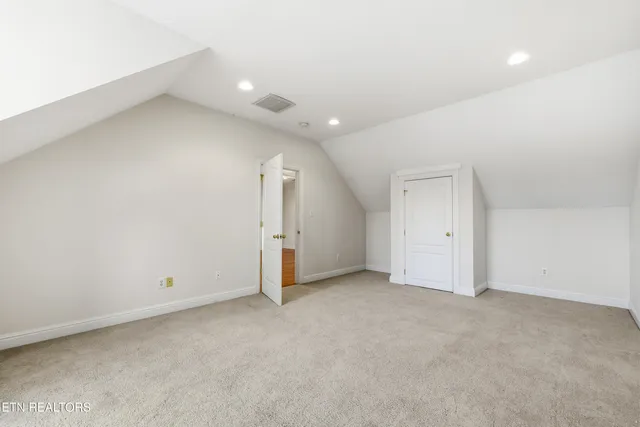 $939,900 | 1062 Water Pl Way, Knoxville, TN 37922