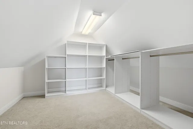 $939,900 | 1062 Water Pl Way, Knoxville, TN 37922