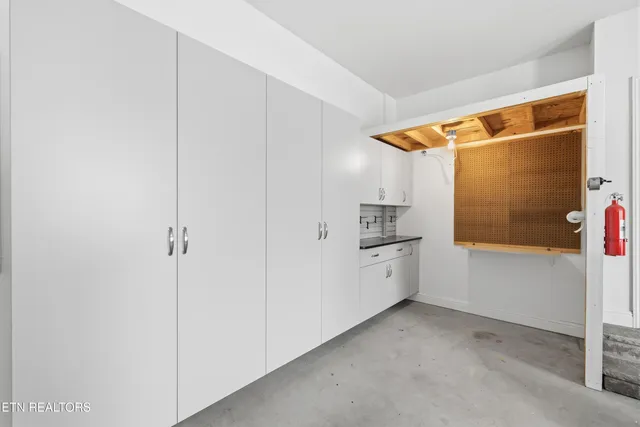 $939,900 | 1062 Water Pl Way, Knoxville, TN 37922