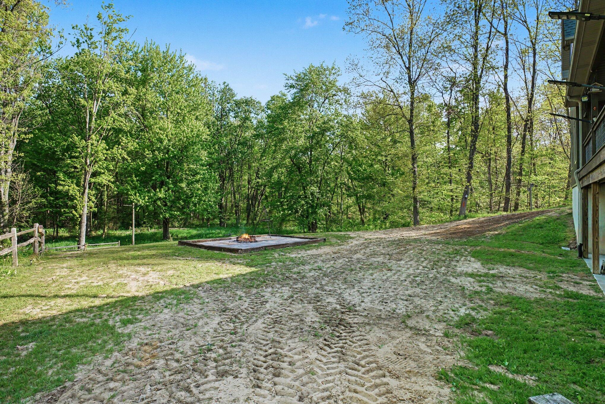 53649 Flatbush Road Three Rivers, MI 49093 - Photo 48 of 49 046_file_6572