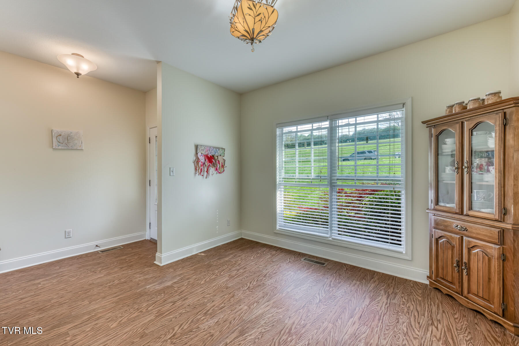 130 Garland Road Unicoi, TN 37692 - Photo 9 of 47 130 Garland Rd-11