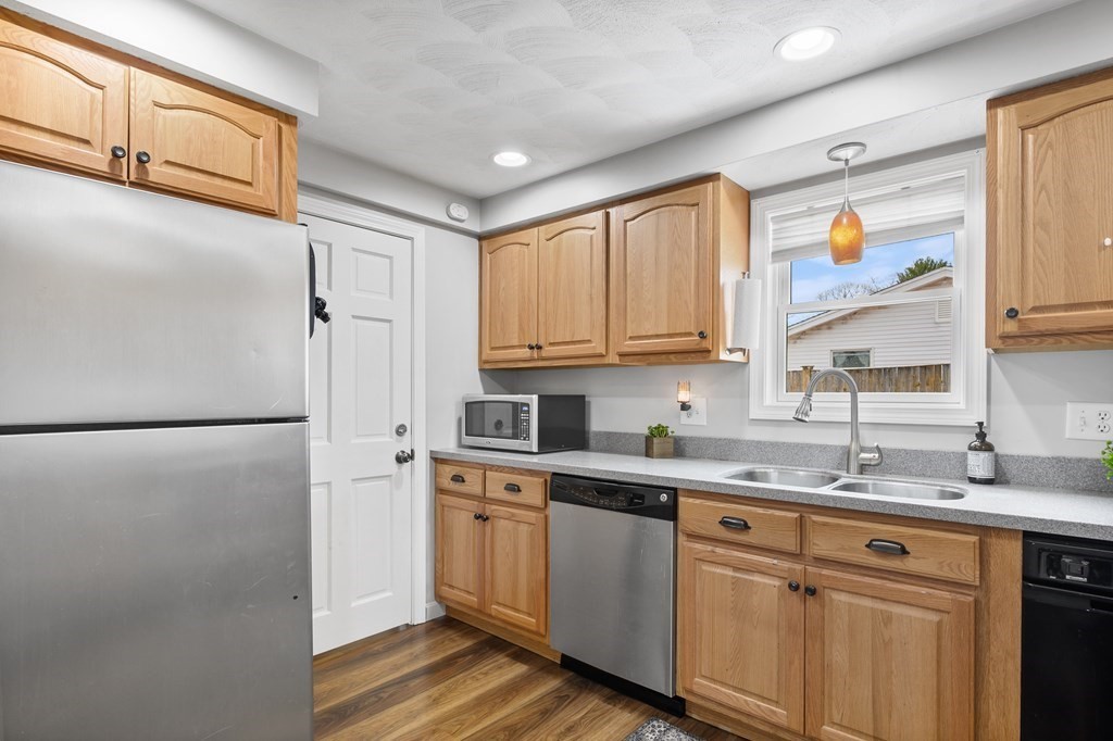 53 North Belgian Road Danvers, MA 01923 - Photo 10 of 39 Gallery Image 10