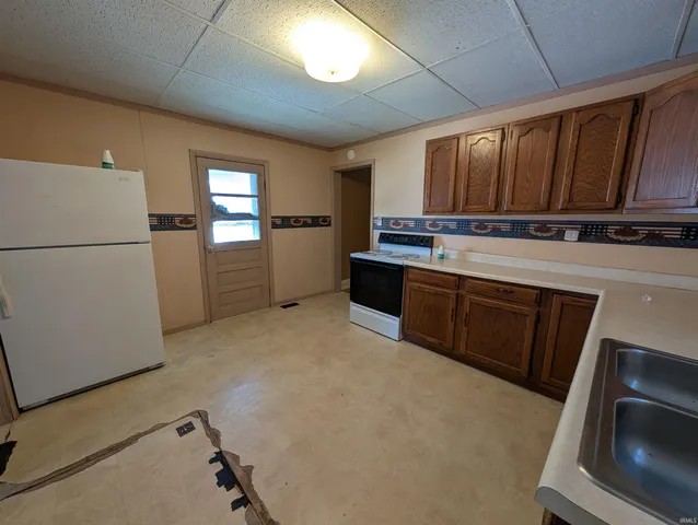 $44,900 | 918 North 12th Street, Vincennes, IN 47591