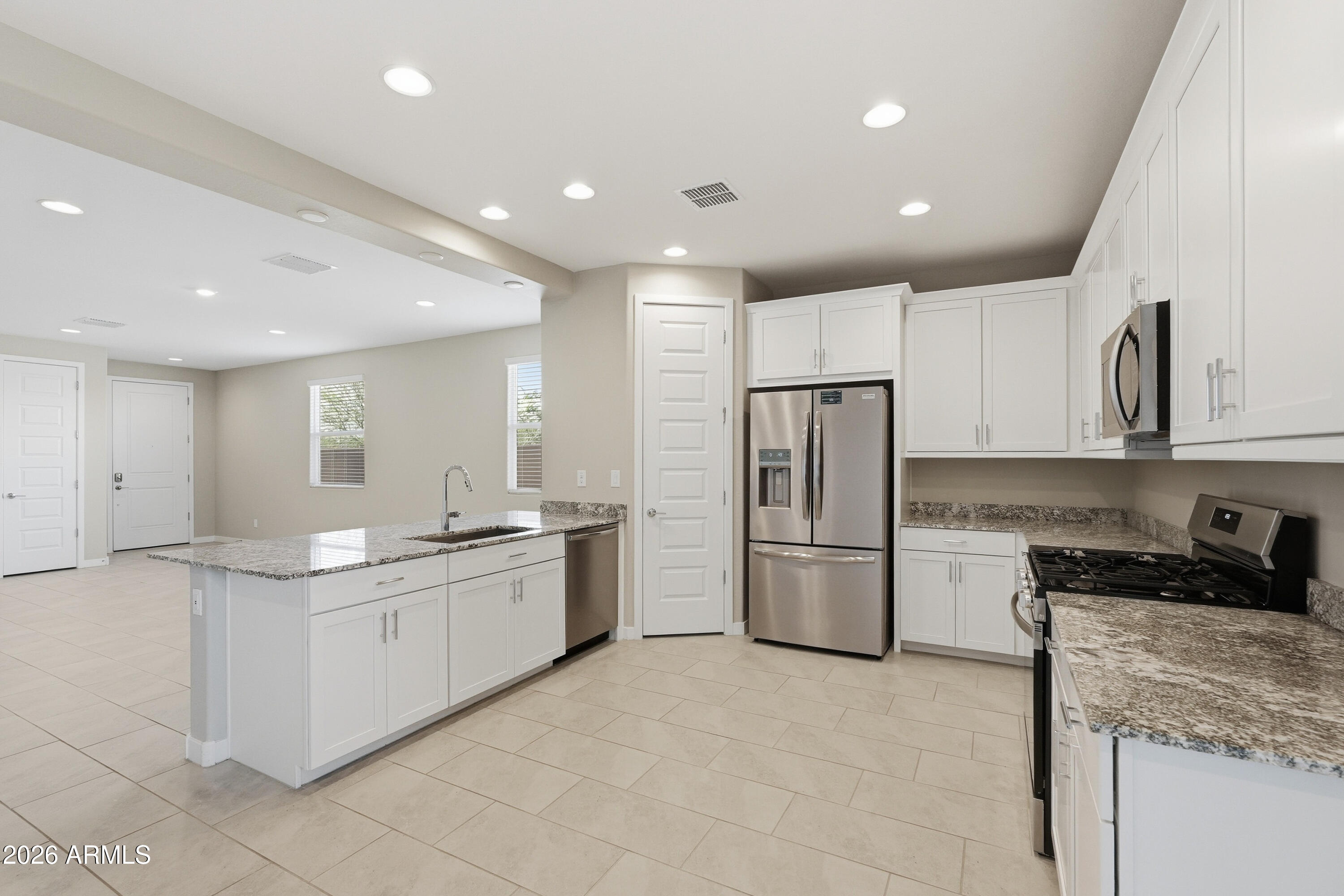 16692 West Alameda Road Surprise, AZ 85387 - Photo 8 of 34