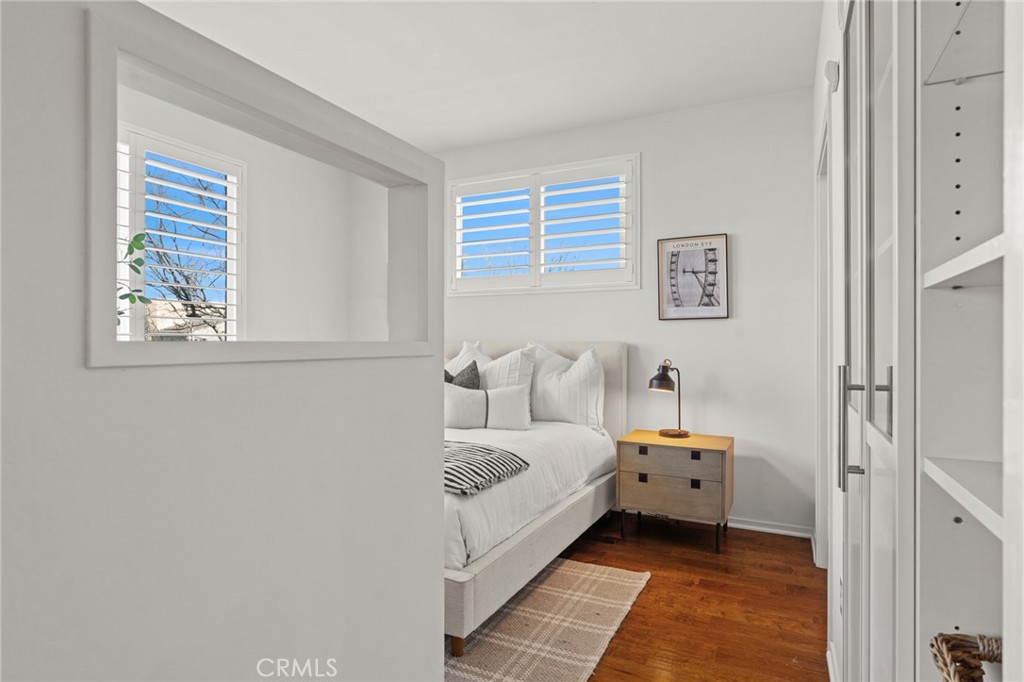 5540 Strand, Unit 201 Hawthorne, CA 90250 - Photo 14 of 31 a room with a bed and a window