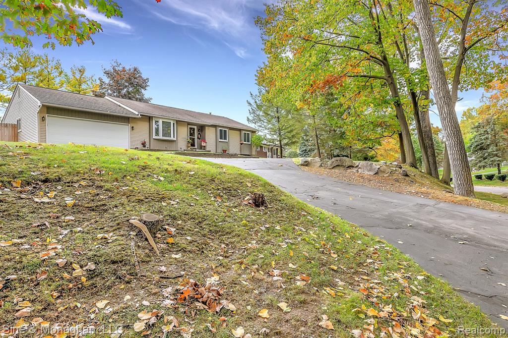 3492 Yarney Road Waterford, MI 48329 - Photo 1 of 35