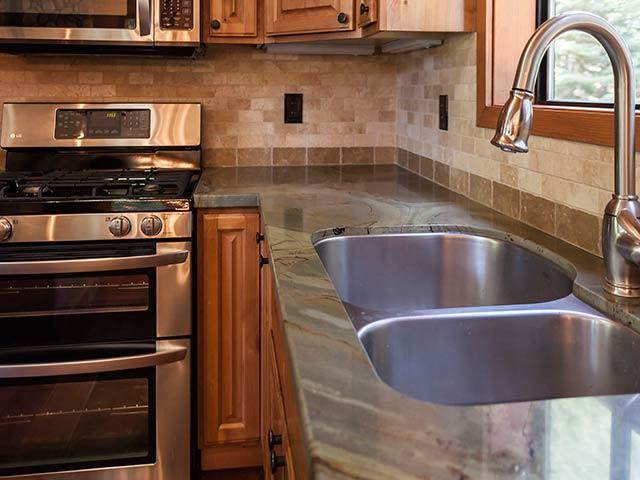 11619 Kitzbuhel Road Truckee, CA 96161 - Photo 6 of 14 Gallery Image 6