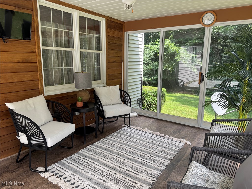 7345 Roller Road Salem, OH 44460 - Photo 28 of 50 View of sunroom