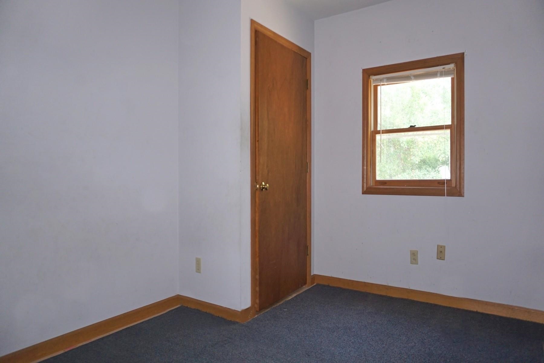1605 Town Line Road Rutland, VT 05701 - Photo 15 of 22