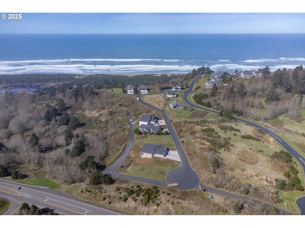 Pelican Point, Unit 53 Neskowin, OR 97149 - Photo 2 of 38