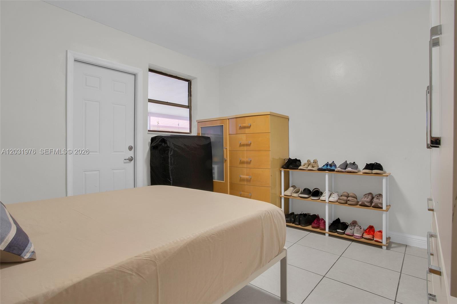 855 West 70 Place Hialeah, FL 33014 - Photo 17 of 39