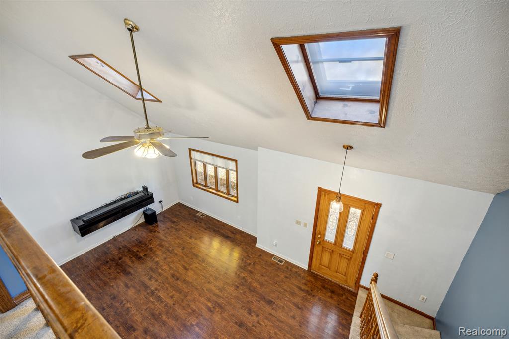 12305 Elms Road Birch Run, MI 48415 - Photo 6 of 39
