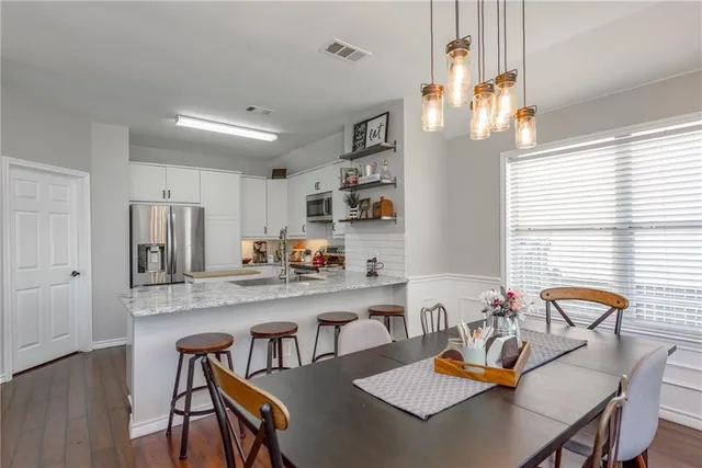 $2,000 | 2600 Clubhouse Drive, Denton, TX 76210