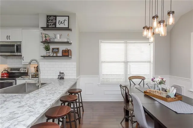 $2,000 | 2600 Clubhouse Drive, Denton, TX 76210