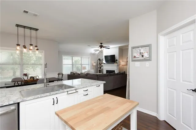 $2,000 | 2600 Clubhouse Drive, Denton, TX 76210