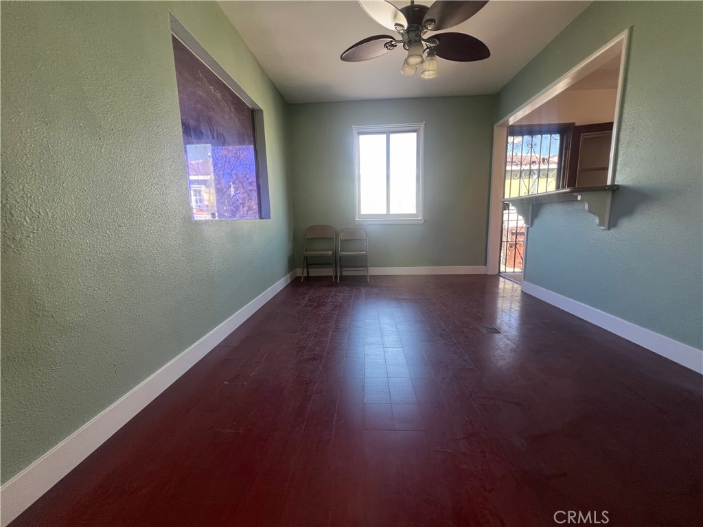 822 South Chester Avenue Compton, CA 90221 - Photo 7 of 22 Dining room