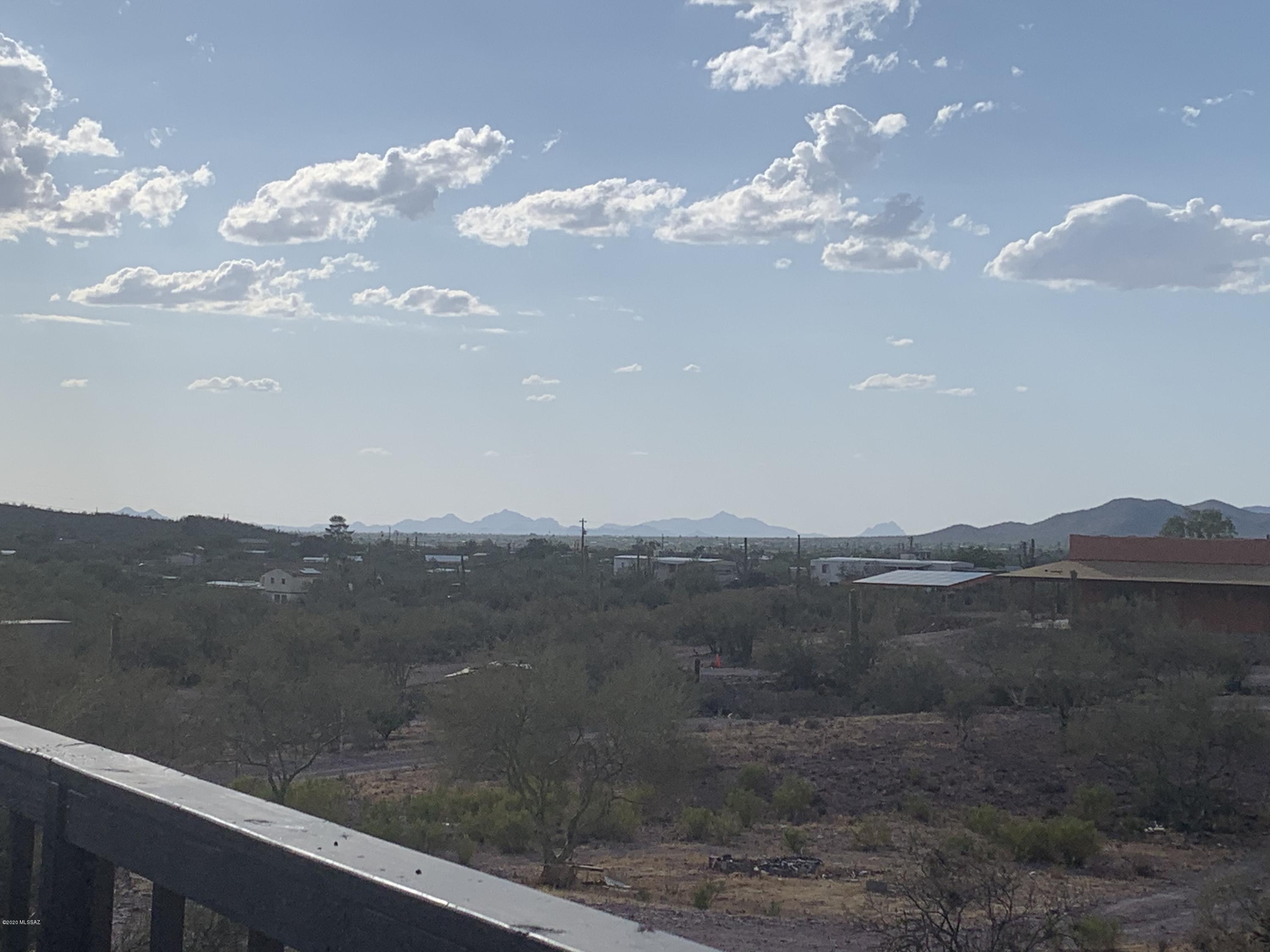 4561 West Bilby Road Tucson, AZ 85746 - Photo 4 of 26 Gallery Image 4