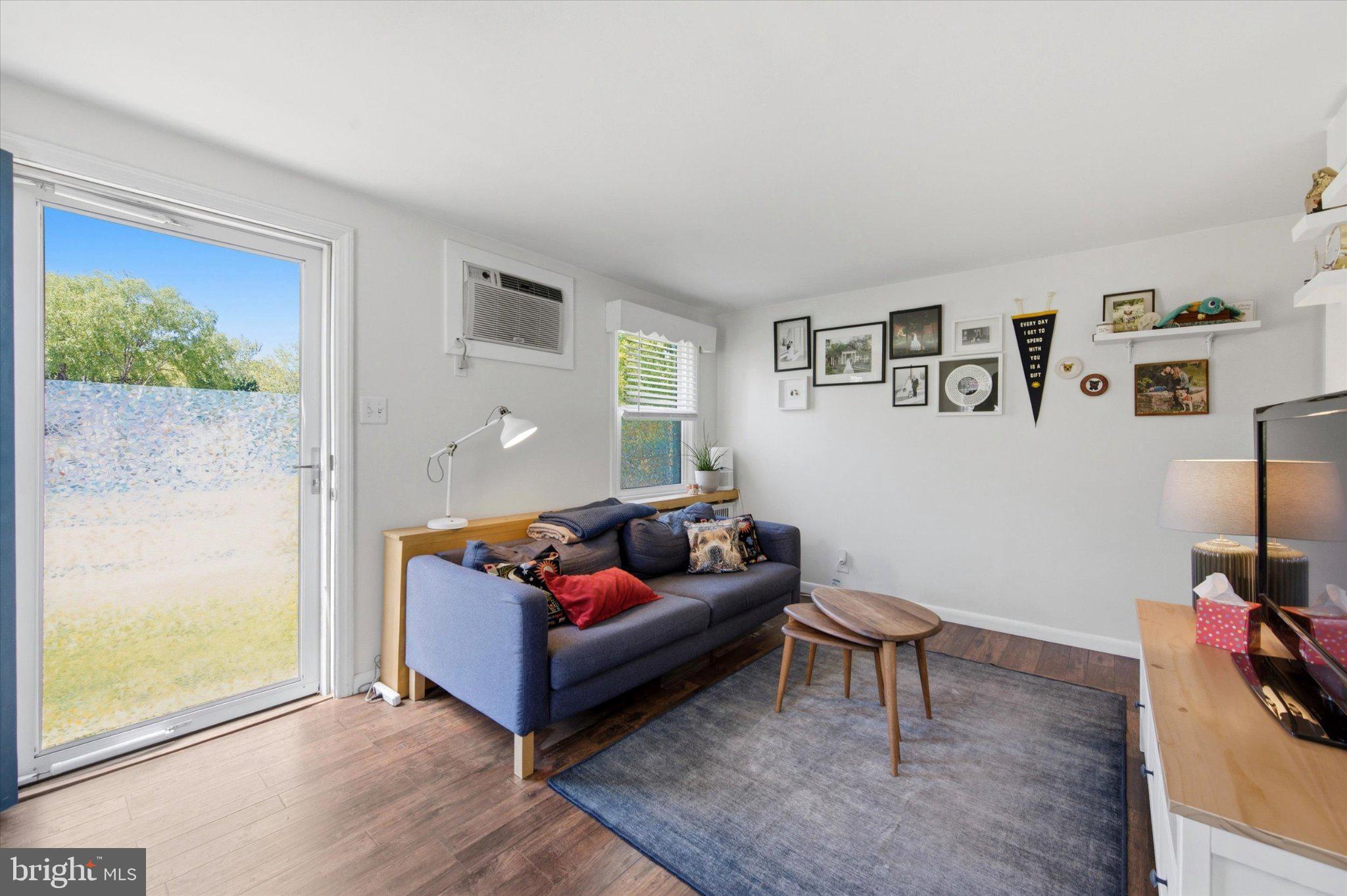 702 Hood Road Swarthmore, PA 19081 - Photo 5 of 35 Bright and inviting living space.