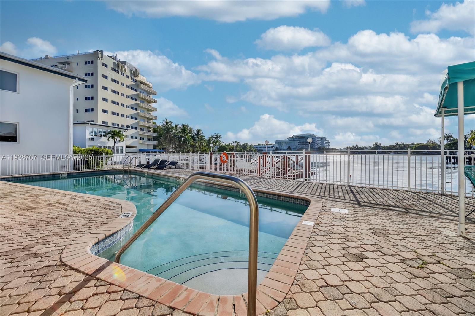 4740 Pine Tree Drive, Unit 20 Miami Beach, FL 33140 - Photo 17 of 23