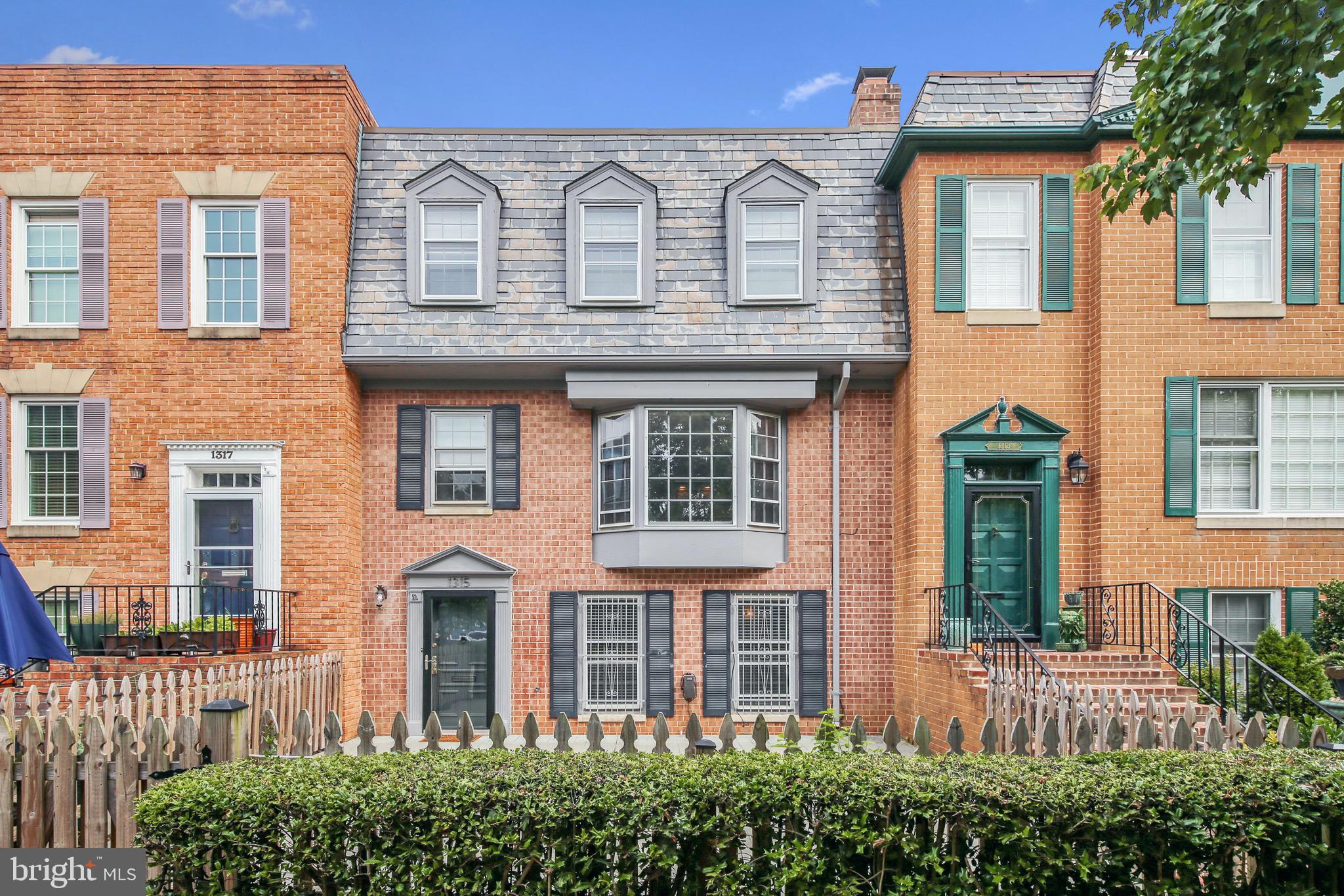 1315 South Glebe Road Arlington, VA 22204 - Photo 1 of 42