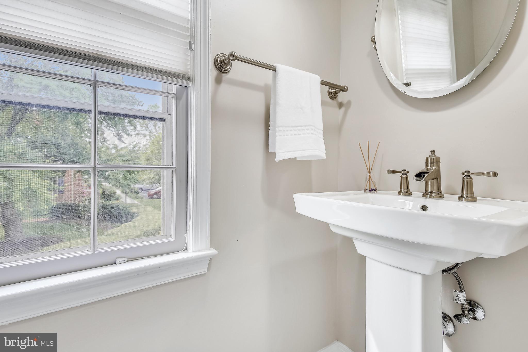 1315 South Glebe Road Arlington, VA 22204 - Photo 18 of 42