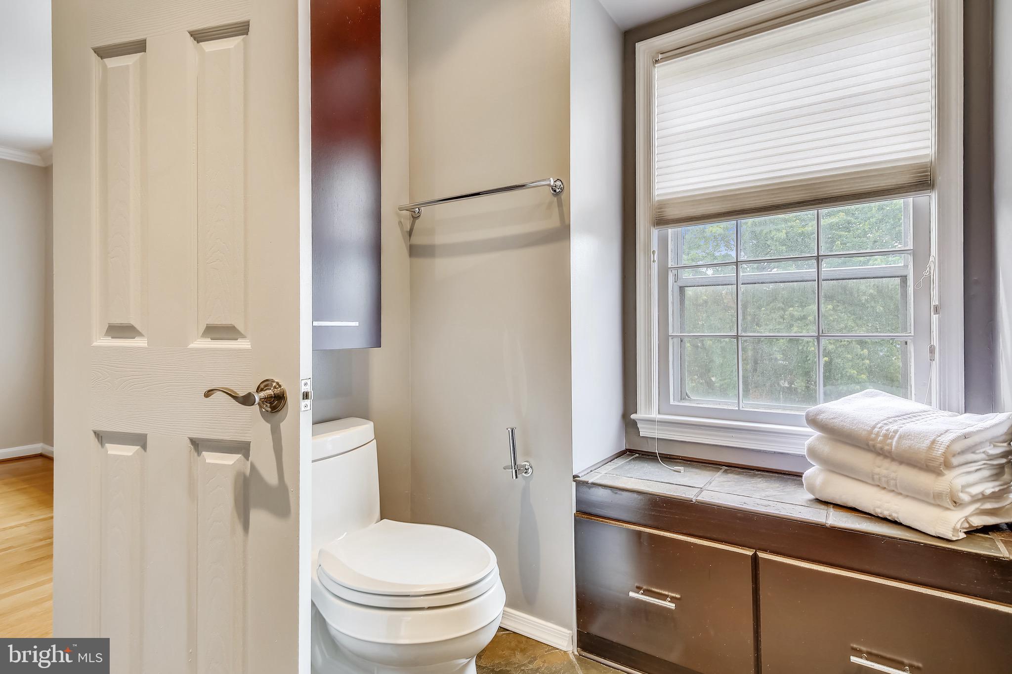 1315 South Glebe Road Arlington, VA 22204 - Photo 25 of 42