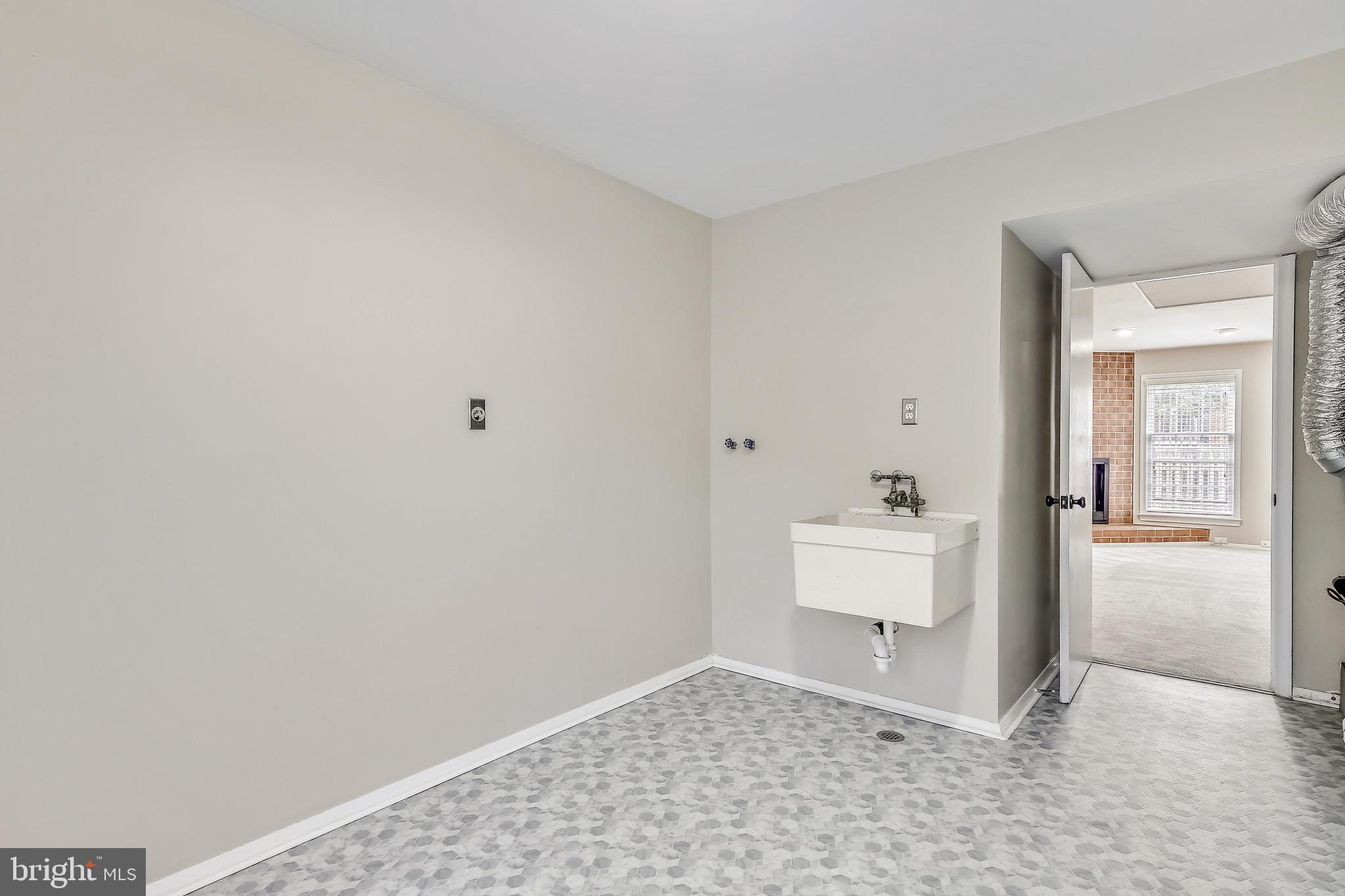 1315 South Glebe Road Arlington, VA 22204 - Photo 7 of 42