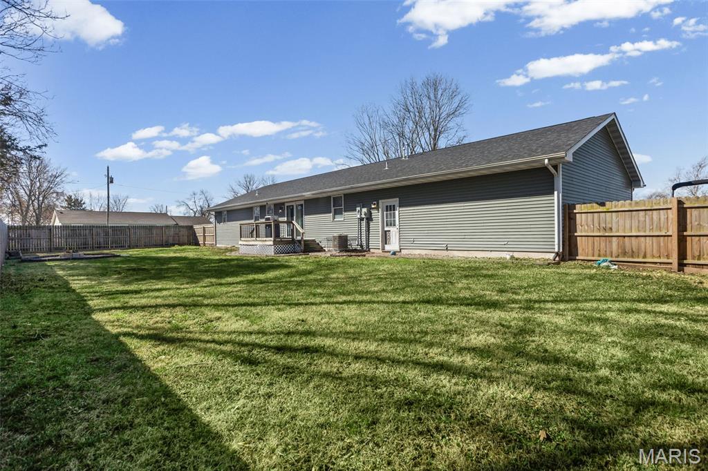 203 Walnut Street Modesto, IL 62667 - Photo 11 of 38