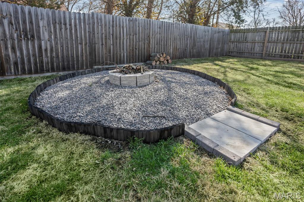 203 Walnut Street Modesto, IL 62667 - Photo 12 of 38