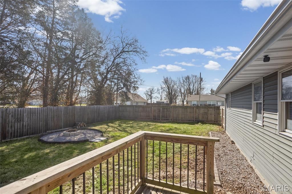 203 Walnut Street Modesto, IL 62667 - Photo 13 of 38