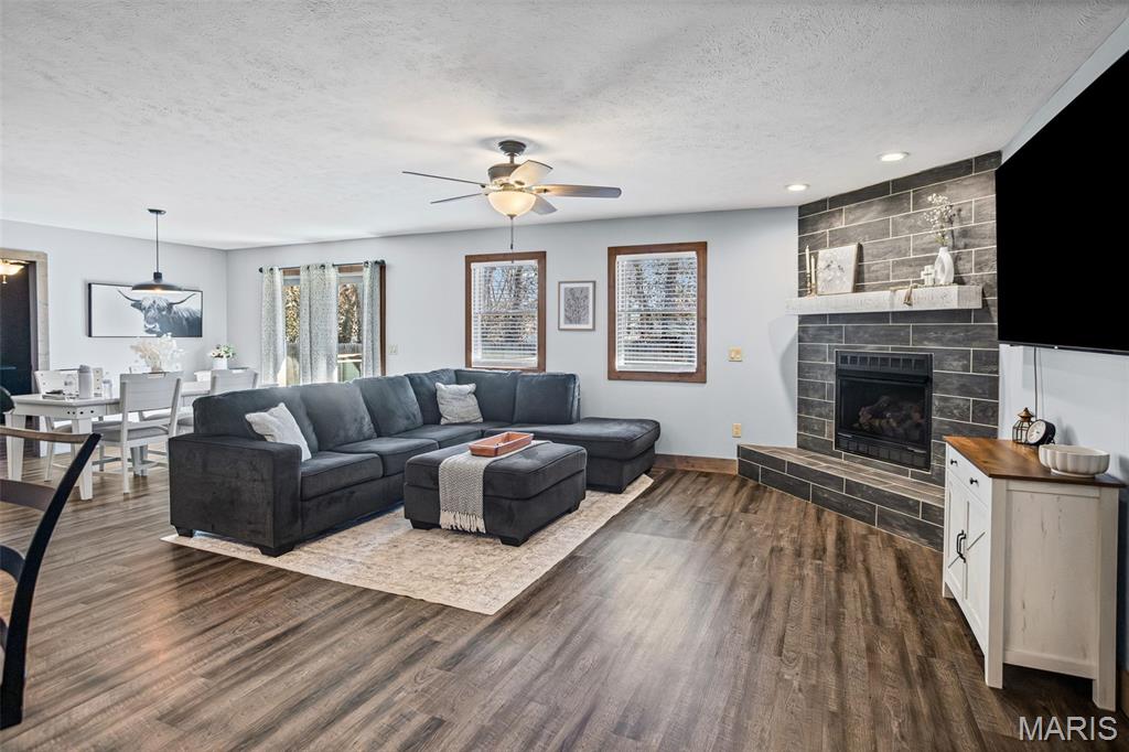 203 Walnut Street Modesto, IL 62667 - Photo 16 of 38