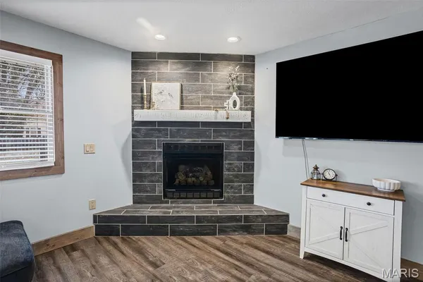 $205,000 | 203 Walnut Street, Modesto, IL 62667