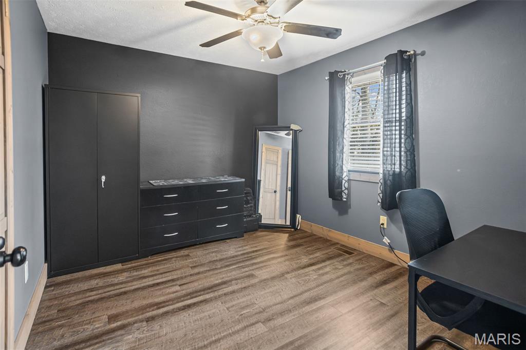 203 Walnut Street Modesto, IL 62667 - Photo 35 of 38