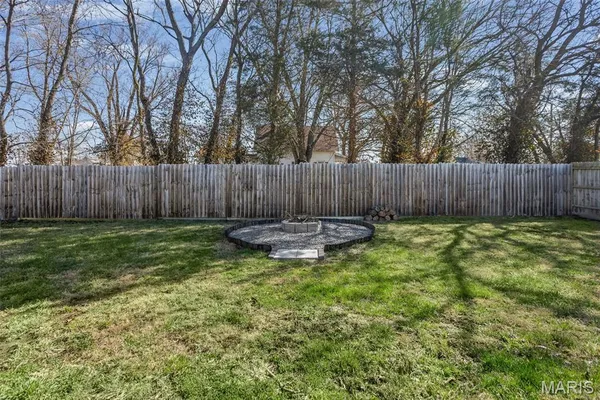 $205,000 | 203 Walnut Street, Modesto, IL 62667