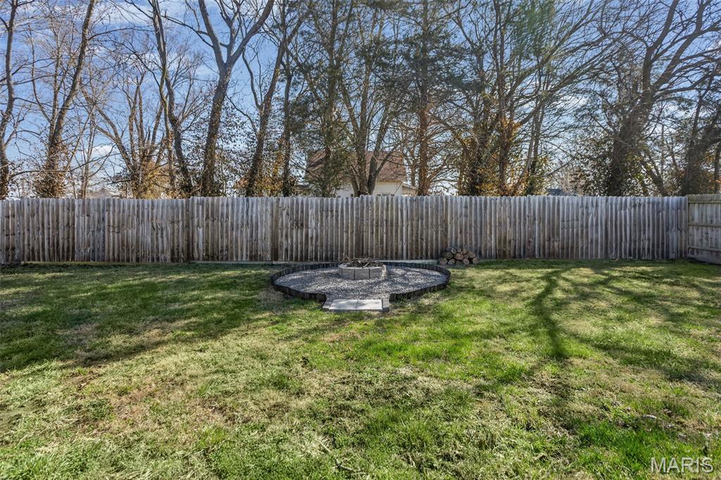203 Walnut Street Modesto, IL 62667 - Photo 9 of 38