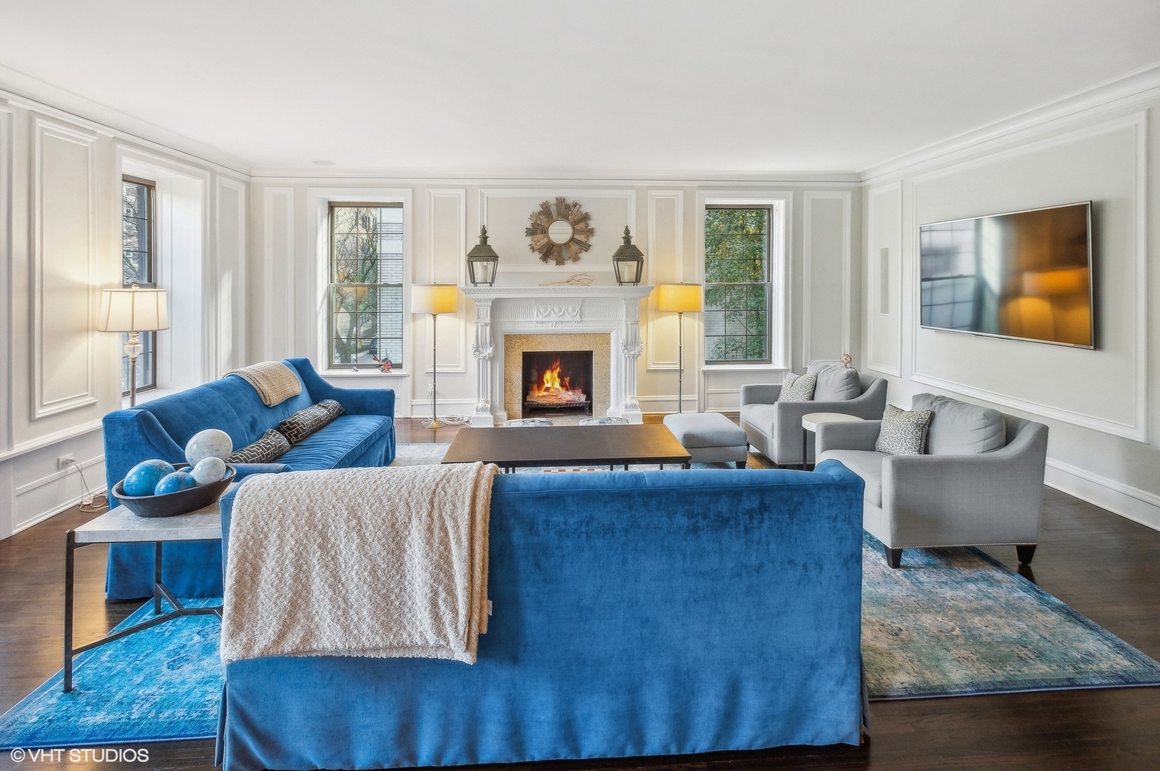 443 West Aldine Avenue, Unit 3 Chicago, IL 60657 - Photo 5 of 19 a living room with furniture and a fireplace